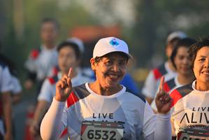 BIB: 6532
                            <button type="button" onclick="openModal(6413312)" class="btn btn-primary btn-sm float-right btn-popup" data-toggle="modal" data-target=".modal-high-quality">
                        <i class="fas fa-shopping-cart"></i> Add to Cart
                    </button>
                                            <button type="button" onclick="isThisMe(6413312, true)" class="btn btn-success btn-sm float-right btn-popup btn-isme hidden" data-toggle="tooltip" data-placement="bottom" title="นี่คือรูปของคุณใช่ไหม คลิกที่นี่เพื่อเอาเข้าอัลบั้ม">
                        <i class="fas fa-plus"></i> Add to album
                    </button>
                    <button type="button" onclick="isThisMe(6413312, false)" class="btn btn-warning btn-sm float-right btn-popup btn-isnotme hidden">
                        <i class="fas fa-ban"></i> Remove from album
                    </button>