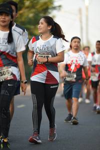 BIB: 305
                            <button type="button" onclick="openModal(6385100)" class="btn btn-primary btn-sm float-right btn-popup" data-toggle="modal" data-target=".modal-high-quality">
                        <i class="fas fa-shopping-cart"></i> Add to Cart
                    </button>
                                            <button type="button" onclick="isThisMe(6385100, true)" class="btn btn-success btn-sm float-right btn-popup btn-isme hidden" data-toggle="tooltip" data-placement="bottom" title="นี่คือรูปของคุณใช่ไหม คลิกที่นี่เพื่อเอาเข้าอัลบั้ม">
                        <i class="fas fa-plus"></i> Add to album
                    </button>
                    <button type="button" onclick="isThisMe(6385100, false)" class="btn btn-warning btn-sm float-right btn-popup btn-isnotme hidden">
                        <i class="fas fa-ban"></i> Remove from album
                    </button>