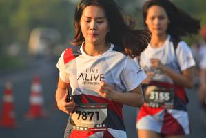 BIB: 3155, 019, 7871
                            <button type="button" onclick="openModal(6402176)" class="btn btn-primary btn-sm float-right btn-popup" data-toggle="modal" data-target=".modal-high-quality">
                        <i class="fas fa-shopping-cart"></i> Add to Cart
                    </button>
                                            <button type="button" onclick="isThisMe(6402176, true)" class="btn btn-success btn-sm float-right btn-popup btn-isme hidden" data-toggle="tooltip" data-placement="bottom" title="นี่คือรูปของคุณใช่ไหม คลิกที่นี่เพื่อเอาเข้าอัลบั้ม">
                        <i class="fas fa-plus"></i> Add to album
                    </button>
                    <button type="button" onclick="isThisMe(6402176, false)" class="btn btn-warning btn-sm float-right btn-popup btn-isnotme hidden">
                        <i class="fas fa-ban"></i> Remove from album
                    </button>