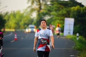 BIB: 3164
                            <button type="button" onclick="openModal(6388047)" class="btn btn-primary btn-sm float-right btn-popup" data-toggle="modal" data-target=".modal-high-quality">
                        <i class="fas fa-shopping-cart"></i> Add to Cart
                    </button>
                                            <button type="button" onclick="isThisMe(6388047, true)" class="btn btn-success btn-sm float-right btn-popup btn-isme hidden" data-toggle="tooltip" data-placement="bottom" title="นี่คือรูปของคุณใช่ไหม คลิกที่นี่เพื่อเอาเข้าอัลบั้ม">
                        <i class="fas fa-plus"></i> Add to album
                    </button>
                    <button type="button" onclick="isThisMe(6388047, false)" class="btn btn-warning btn-sm float-right btn-popup btn-isnotme hidden">
                        <i class="fas fa-ban"></i> Remove from album
                    </button>