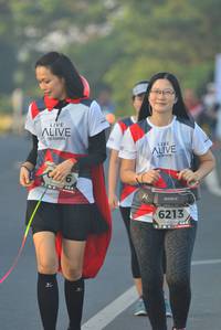 BIB: 6213
                            <button type="button" onclick="openModal(6402190)" class="btn btn-primary btn-sm float-right btn-popup" data-toggle="modal" data-target=".modal-high-quality">
                        <i class="fas fa-shopping-cart"></i> Add to Cart
                    </button>
                                            <button type="button" onclick="isThisMe(6402190, true)" class="btn btn-success btn-sm float-right btn-popup btn-isme hidden" data-toggle="tooltip" data-placement="bottom" title="นี่คือรูปของคุณใช่ไหม คลิกที่นี่เพื่อเอาเข้าอัลบั้ม">
                        <i class="fas fa-plus"></i> Add to album
                    </button>
                    <button type="button" onclick="isThisMe(6402190, false)" class="btn btn-warning btn-sm float-right btn-popup btn-isnotme hidden">
                        <i class="fas fa-ban"></i> Remove from album
                    </button>