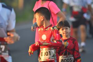 BIB: 801, 8005
                            <button type="button" onclick="openModal(6404852)" class="btn btn-primary btn-sm float-right btn-popup" data-toggle="modal" data-target=".modal-high-quality">
                        <i class="fas fa-shopping-cart"></i> Add to Cart
                    </button>
                                            <button type="button" onclick="isThisMe(6404852, true)" class="btn btn-success btn-sm float-right btn-popup btn-isme hidden" data-toggle="tooltip" data-placement="bottom" title="นี่คือรูปของคุณใช่ไหม คลิกที่นี่เพื่อเอาเข้าอัลบั้ม">
                        <i class="fas fa-plus"></i> Add to album
                    </button>
                    <button type="button" onclick="isThisMe(6404852, false)" class="btn btn-warning btn-sm float-right btn-popup btn-isnotme hidden">
                        <i class="fas fa-ban"></i> Remove from album
                    </button>