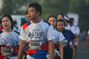 BIB: 7054, 7308
                            <button type="button" onclick="openModal(6413452)" class="btn btn-primary btn-sm float-right btn-popup" data-toggle="modal" data-target=".modal-high-quality">
                        <i class="fas fa-shopping-cart"></i> Add to Cart
                    </button>
                                            <button type="button" onclick="isThisMe(6413452, true)" class="btn btn-success btn-sm float-right btn-popup btn-isme hidden" data-toggle="tooltip" data-placement="bottom" title="นี่คือรูปของคุณใช่ไหม คลิกที่นี่เพื่อเอาเข้าอัลบั้ม">
                        <i class="fas fa-plus"></i> Add to album
                    </button>
                    <button type="button" onclick="isThisMe(6413452, false)" class="btn btn-warning btn-sm float-right btn-popup btn-isnotme hidden">
                        <i class="fas fa-ban"></i> Remove from album
                    </button>