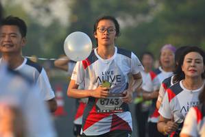 BIB: 6743
                            <button type="button" onclick="openModal(6413607)" class="btn btn-primary btn-sm float-right btn-popup" data-toggle="modal" data-target=".modal-high-quality">
                        <i class="fas fa-shopping-cart"></i> Add to Cart
                    </button>
                                            <button type="button" onclick="isThisMe(6413607, true)" class="btn btn-success btn-sm float-right btn-popup btn-isme hidden" data-toggle="tooltip" data-placement="bottom" title="นี่คือรูปของคุณใช่ไหม คลิกที่นี่เพื่อเอาเข้าอัลบั้ม">
                        <i class="fas fa-plus"></i> Add to album
                    </button>
                    <button type="button" onclick="isThisMe(6413607, false)" class="btn btn-warning btn-sm float-right btn-popup btn-isnotme hidden">
                        <i class="fas fa-ban"></i> Remove from album
                    </button>