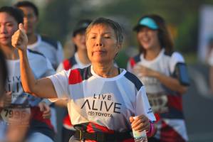 BIB: 7996
                            <button type="button" onclick="openModal(6402610)" class="btn btn-primary btn-sm float-right btn-popup" data-toggle="modal" data-target=".modal-high-quality">
                        <i class="fas fa-shopping-cart"></i> Add to Cart
                    </button>
                                            <button type="button" onclick="isThisMe(6402610, true)" class="btn btn-success btn-sm float-right btn-popup btn-isme hidden" data-toggle="tooltip" data-placement="bottom" title="นี่คือรูปของคุณใช่ไหม คลิกที่นี่เพื่อเอาเข้าอัลบั้ม">
                        <i class="fas fa-plus"></i> Add to album
                    </button>
                    <button type="button" onclick="isThisMe(6402610, false)" class="btn btn-warning btn-sm float-right btn-popup btn-isnotme hidden">
                        <i class="fas fa-ban"></i> Remove from album
                    </button>