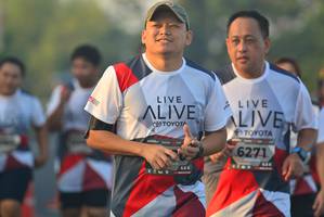 BIB: 6271
                            <button type="button" onclick="openModal(6414668)" class="btn btn-primary btn-sm float-right btn-popup" data-toggle="modal" data-target=".modal-high-quality">
                        <i class="fas fa-shopping-cart"></i> Add to Cart
                    </button>
                                            <button type="button" onclick="isThisMe(6414668, true)" class="btn btn-success btn-sm float-right btn-popup btn-isme hidden" data-toggle="tooltip" data-placement="bottom" title="นี่คือรูปของคุณใช่ไหม คลิกที่นี่เพื่อเอาเข้าอัลบั้ม">
                        <i class="fas fa-plus"></i> Add to album
                    </button>
                    <button type="button" onclick="isThisMe(6414668, false)" class="btn btn-warning btn-sm float-right btn-popup btn-isnotme hidden">
                        <i class="fas fa-ban"></i> Remove from album
                    </button>