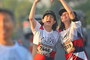 BIB: 7446, 7319
                            <button type="button" onclick="openModal(6403413)" class="btn btn-primary btn-sm float-right btn-popup" data-toggle="modal" data-target=".modal-high-quality">
                        <i class="fas fa-shopping-cart"></i> Add to Cart
                    </button>
                                            <button type="button" onclick="isThisMe(6403413, true)" class="btn btn-success btn-sm float-right btn-popup btn-isme hidden" data-toggle="tooltip" data-placement="bottom" title="นี่คือรูปของคุณใช่ไหม คลิกที่นี่เพื่อเอาเข้าอัลบั้ม">
                        <i class="fas fa-plus"></i> Add to album
                    </button>
                    <button type="button" onclick="isThisMe(6403413, false)" class="btn btn-warning btn-sm float-right btn-popup btn-isnotme hidden">
                        <i class="fas fa-ban"></i> Remove from album
                    </button>