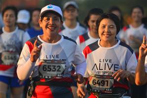 BIB: 6532, 6491
                            <button type="button" onclick="openModal(6413303)" class="btn btn-primary btn-sm float-right btn-popup" data-toggle="modal" data-target=".modal-high-quality">
                        <i class="fas fa-shopping-cart"></i> Add to Cart
                    </button>
                                            <button type="button" onclick="isThisMe(6413303, true)" class="btn btn-success btn-sm float-right btn-popup btn-isme hidden" data-toggle="tooltip" data-placement="bottom" title="นี่คือรูปของคุณใช่ไหม คลิกที่นี่เพื่อเอาเข้าอัลบั้ม">
                        <i class="fas fa-plus"></i> Add to album
                    </button>
                    <button type="button" onclick="isThisMe(6413303, false)" class="btn btn-warning btn-sm float-right btn-popup btn-isnotme hidden">
                        <i class="fas fa-ban"></i> Remove from album
                    </button>