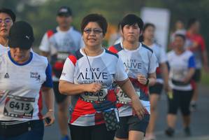 BIB: 6413
                            <button type="button" onclick="openModal(6413717)" class="btn btn-primary btn-sm float-right btn-popup" data-toggle="modal" data-target=".modal-high-quality">
                        <i class="fas fa-shopping-cart"></i> Add to Cart
                    </button>
                                            <button type="button" onclick="isThisMe(6413717, true)" class="btn btn-success btn-sm float-right btn-popup btn-isme hidden" data-toggle="tooltip" data-placement="bottom" title="นี่คือรูปของคุณใช่ไหม คลิกที่นี่เพื่อเอาเข้าอัลบั้ม">
                        <i class="fas fa-plus"></i> Add to album
                    </button>
                    <button type="button" onclick="isThisMe(6413717, false)" class="btn btn-warning btn-sm float-right btn-popup btn-isnotme hidden">
                        <i class="fas fa-ban"></i> Remove from album
                    </button>