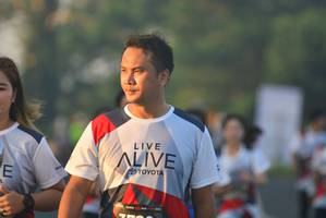 BIB: 
                            <button type="button" onclick="openModal(6414503)" class="btn btn-primary btn-sm float-right btn-popup" data-toggle="modal" data-target=".modal-high-quality">
                        <i class="fas fa-shopping-cart"></i> Add to Cart
                    </button>
                                            <button type="button" onclick="isThisMe(6414503, true)" class="btn btn-success btn-sm float-right btn-popup btn-isme hidden" data-toggle="tooltip" data-placement="bottom" title="นี่คือรูปของคุณใช่ไหม คลิกที่นี่เพื่อเอาเข้าอัลบั้ม">
                        <i class="fas fa-plus"></i> Add to album
                    </button>
                    <button type="button" onclick="isThisMe(6414503, false)" class="btn btn-warning btn-sm float-right btn-popup btn-isnotme hidden">
                        <i class="fas fa-ban"></i> Remove from album
                    </button>