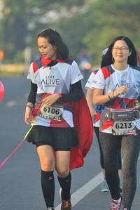 BIB: 6106, 6213
                            <button type="button" onclick="openModal(6403253)" class="btn btn-primary btn-sm float-right btn-popup" data-toggle="modal" data-target=".modal-high-quality">
                        <i class="fas fa-shopping-cart"></i> Add to Cart
                    </button>
                                            <button type="button" onclick="isThisMe(6403253, true)" class="btn btn-success btn-sm float-right btn-popup btn-isme hidden" data-toggle="tooltip" data-placement="bottom" title="นี่คือรูปของคุณใช่ไหม คลิกที่นี่เพื่อเอาเข้าอัลบั้ม">
                        <i class="fas fa-plus"></i> Add to album
                    </button>
                    <button type="button" onclick="isThisMe(6403253, false)" class="btn btn-warning btn-sm float-right btn-popup btn-isnotme hidden">
                        <i class="fas fa-ban"></i> Remove from album
                    </button>