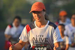 BIB: 2019, 2308
                            <button type="button" onclick="openModal(6417371)" class="btn btn-primary btn-sm float-right btn-popup" data-toggle="modal" data-target=".modal-high-quality">
                        <i class="fas fa-shopping-cart"></i> Add to Cart
                    </button>
                                            <button type="button" onclick="isThisMe(6417371, true)" class="btn btn-success btn-sm float-right btn-popup btn-isme hidden" data-toggle="tooltip" data-placement="bottom" title="นี่คือรูปของคุณใช่ไหม คลิกที่นี่เพื่อเอาเข้าอัลบั้ม">
                        <i class="fas fa-plus"></i> Add to album
                    </button>
                    <button type="button" onclick="isThisMe(6417371, false)" class="btn btn-warning btn-sm float-right btn-popup btn-isnotme hidden">
                        <i class="fas fa-ban"></i> Remove from album
                    </button>