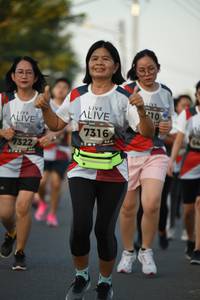 BIB: 7316, 7322
                            <button type="button" onclick="openModal(6382945)" class="btn btn-primary btn-sm float-right btn-popup" data-toggle="modal" data-target=".modal-high-quality">
                        <i class="fas fa-shopping-cart"></i> Add to Cart
                    </button>
                                            <button type="button" onclick="isThisMe(6382945, true)" class="btn btn-success btn-sm float-right btn-popup btn-isme hidden" data-toggle="tooltip" data-placement="bottom" title="นี่คือรูปของคุณใช่ไหม คลิกที่นี่เพื่อเอาเข้าอัลบั้ม">
                        <i class="fas fa-plus"></i> Add to album
                    </button>
                    <button type="button" onclick="isThisMe(6382945, false)" class="btn btn-warning btn-sm float-right btn-popup btn-isnotme hidden">
                        <i class="fas fa-ban"></i> Remove from album
                    </button>