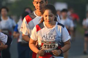 BIB: 7367
                            <button type="button" onclick="openModal(6413670)" class="btn btn-primary btn-sm float-right btn-popup" data-toggle="modal" data-target=".modal-high-quality">
                        <i class="fas fa-shopping-cart"></i> Add to Cart
                    </button>
                                            <button type="button" onclick="isThisMe(6413670, true)" class="btn btn-success btn-sm float-right btn-popup btn-isme hidden" data-toggle="tooltip" data-placement="bottom" title="นี่คือรูปของคุณใช่ไหม คลิกที่นี่เพื่อเอาเข้าอัลบั้ม">
                        <i class="fas fa-plus"></i> Add to album
                    </button>
                    <button type="button" onclick="isThisMe(6413670, false)" class="btn btn-warning btn-sm float-right btn-popup btn-isnotme hidden">
                        <i class="fas fa-ban"></i> Remove from album
                    </button>