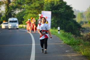 BIB: 3163
                            <button type="button" onclick="openModal(6388085)" class="btn btn-primary btn-sm float-right btn-popup" data-toggle="modal" data-target=".modal-high-quality">
                        <i class="fas fa-shopping-cart"></i> Add to Cart
                    </button>
                                            <button type="button" onclick="isThisMe(6388085, true)" class="btn btn-success btn-sm float-right btn-popup btn-isme hidden" data-toggle="tooltip" data-placement="bottom" title="นี่คือรูปของคุณใช่ไหม คลิกที่นี่เพื่อเอาเข้าอัลบั้ม">
                        <i class="fas fa-plus"></i> Add to album
                    </button>
                    <button type="button" onclick="isThisMe(6388085, false)" class="btn btn-warning btn-sm float-right btn-popup btn-isnotme hidden">
                        <i class="fas fa-ban"></i> Remove from album
                    </button>