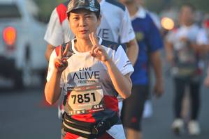 BIB: 7851
                            <button type="button" onclick="openModal(6413406)" class="btn btn-primary btn-sm float-right btn-popup" data-toggle="modal" data-target=".modal-high-quality">
                        <i class="fas fa-shopping-cart"></i> Add to Cart
                    </button>
                                            <button type="button" onclick="isThisMe(6413406, true)" class="btn btn-success btn-sm float-right btn-popup btn-isme hidden" data-toggle="tooltip" data-placement="bottom" title="นี่คือรูปของคุณใช่ไหม คลิกที่นี่เพื่อเอาเข้าอัลบั้ม">
                        <i class="fas fa-plus"></i> Add to album
                    </button>
                    <button type="button" onclick="isThisMe(6413406, false)" class="btn btn-warning btn-sm float-right btn-popup btn-isnotme hidden">
                        <i class="fas fa-ban"></i> Remove from album
                    </button>