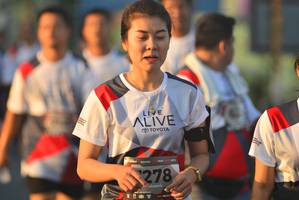 BIB: 278
                            <button type="button" onclick="openModal(6416585)" class="btn btn-primary btn-sm float-right btn-popup" data-toggle="modal" data-target=".modal-high-quality">
                        <i class="fas fa-shopping-cart"></i> Add to Cart
                    </button>
                                            <button type="button" onclick="isThisMe(6416585, true)" class="btn btn-success btn-sm float-right btn-popup btn-isme hidden" data-toggle="tooltip" data-placement="bottom" title="นี่คือรูปของคุณใช่ไหม คลิกที่นี่เพื่อเอาเข้าอัลบั้ม">
                        <i class="fas fa-plus"></i> Add to album
                    </button>
                    <button type="button" onclick="isThisMe(6416585, false)" class="btn btn-warning btn-sm float-right btn-popup btn-isnotme hidden">
                        <i class="fas fa-ban"></i> Remove from album
                    </button>