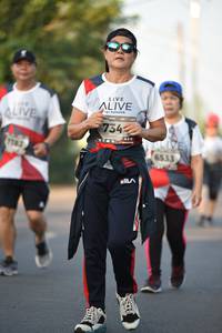 BIB: 734, 718, 6533
                            <button type="button" onclick="openModal(6387564)" class="btn btn-primary btn-sm float-right btn-popup" data-toggle="modal" data-target=".modal-high-quality">
                        <i class="fas fa-shopping-cart"></i> Add to Cart
                    </button>
                                            <button type="button" onclick="isThisMe(6387564, true)" class="btn btn-success btn-sm float-right btn-popup btn-isme hidden" data-toggle="tooltip" data-placement="bottom" title="นี่คือรูปของคุณใช่ไหม คลิกที่นี่เพื่อเอาเข้าอัลบั้ม">
                        <i class="fas fa-plus"></i> Add to album
                    </button>
                    <button type="button" onclick="isThisMe(6387564, false)" class="btn btn-warning btn-sm float-right btn-popup btn-isnotme hidden">
                        <i class="fas fa-ban"></i> Remove from album
                    </button>