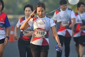 BIB: 7197
                            <button type="button" onclick="openModal(6404784)" class="btn btn-primary btn-sm float-right btn-popup" data-toggle="modal" data-target=".modal-high-quality">
                        <i class="fas fa-shopping-cart"></i> Add to Cart
                    </button>
                                            <button type="button" onclick="isThisMe(6404784, true)" class="btn btn-success btn-sm float-right btn-popup btn-isme hidden" data-toggle="tooltip" data-placement="bottom" title="นี่คือรูปของคุณใช่ไหม คลิกที่นี่เพื่อเอาเข้าอัลบั้ม">
                        <i class="fas fa-plus"></i> Add to album
                    </button>
                    <button type="button" onclick="isThisMe(6404784, false)" class="btn btn-warning btn-sm float-right btn-popup btn-isnotme hidden">
                        <i class="fas fa-ban"></i> Remove from album
                    </button>