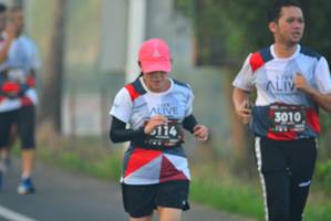 BIB: 3010, 6114
                            <button type="button" onclick="openModal(6403292)" class="btn btn-primary btn-sm float-right btn-popup" data-toggle="modal" data-target=".modal-high-quality">
                        <i class="fas fa-shopping-cart"></i> Add to Cart
                    </button>
                                            <button type="button" onclick="isThisMe(6403292, true)" class="btn btn-success btn-sm float-right btn-popup btn-isme hidden" data-toggle="tooltip" data-placement="bottom" title="นี่คือรูปของคุณใช่ไหม คลิกที่นี่เพื่อเอาเข้าอัลบั้ม">
                        <i class="fas fa-plus"></i> Add to album
                    </button>
                    <button type="button" onclick="isThisMe(6403292, false)" class="btn btn-warning btn-sm float-right btn-popup btn-isnotme hidden">
                        <i class="fas fa-ban"></i> Remove from album
                    </button>