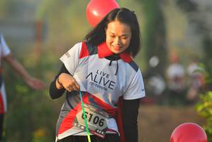 BIB: 6106
                            <button type="button" onclick="openModal(6418055)" class="btn btn-primary btn-sm float-right btn-popup" data-toggle="modal" data-target=".modal-high-quality">
                        <i class="fas fa-shopping-cart"></i> Add to Cart
                    </button>
                                            <button type="button" onclick="isThisMe(6418055, true)" class="btn btn-success btn-sm float-right btn-popup btn-isme hidden" data-toggle="tooltip" data-placement="bottom" title="นี่คือรูปของคุณใช่ไหม คลิกที่นี่เพื่อเอาเข้าอัลบั้ม">
                        <i class="fas fa-plus"></i> Add to album
                    </button>
                    <button type="button" onclick="isThisMe(6418055, false)" class="btn btn-warning btn-sm float-right btn-popup btn-isnotme hidden">
                        <i class="fas fa-ban"></i> Remove from album
                    </button>