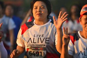 BIB: 2019, 6491
                            <button type="button" onclick="openModal(6413327)" class="btn btn-primary btn-sm float-right btn-popup" data-toggle="modal" data-target=".modal-high-quality">
                        <i class="fas fa-shopping-cart"></i> Add to Cart
                    </button>
                                            <button type="button" onclick="isThisMe(6413327, true)" class="btn btn-success btn-sm float-right btn-popup btn-isme hidden" data-toggle="tooltip" data-placement="bottom" title="นี่คือรูปของคุณใช่ไหม คลิกที่นี่เพื่อเอาเข้าอัลบั้ม">
                        <i class="fas fa-plus"></i> Add to album
                    </button>
                    <button type="button" onclick="isThisMe(6413327, false)" class="btn btn-warning btn-sm float-right btn-popup btn-isnotme hidden">
                        <i class="fas fa-ban"></i> Remove from album
                    </button>