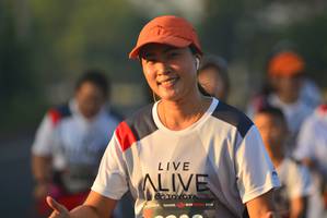 BIB: 201
                            <button type="button" onclick="openModal(6417374)" class="btn btn-primary btn-sm float-right btn-popup" data-toggle="modal" data-target=".modal-high-quality">
                        <i class="fas fa-shopping-cart"></i> Add to Cart
                    </button>
                                            <button type="button" onclick="isThisMe(6417374, true)" class="btn btn-success btn-sm float-right btn-popup btn-isme hidden" data-toggle="tooltip" data-placement="bottom" title="นี่คือรูปของคุณใช่ไหม คลิกที่นี่เพื่อเอาเข้าอัลบั้ม">
                        <i class="fas fa-plus"></i> Add to album
                    </button>
                    <button type="button" onclick="isThisMe(6417374, false)" class="btn btn-warning btn-sm float-right btn-popup btn-isnotme hidden">
                        <i class="fas fa-ban"></i> Remove from album
                    </button>