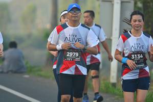 BIB: 2979, 3134, 128
                            <button type="button" onclick="openModal(6411987)" class="btn btn-primary btn-sm float-right btn-popup" data-toggle="modal" data-target=".modal-high-quality">
                        <i class="fas fa-shopping-cart"></i> Add to Cart
                    </button>
                                            <button type="button" onclick="isThisMe(6411987, true)" class="btn btn-success btn-sm float-right btn-popup btn-isme hidden" data-toggle="tooltip" data-placement="bottom" title="นี่คือรูปของคุณใช่ไหม คลิกที่นี่เพื่อเอาเข้าอัลบั้ม">
                        <i class="fas fa-plus"></i> Add to album
                    </button>
                    <button type="button" onclick="isThisMe(6411987, false)" class="btn btn-warning btn-sm float-right btn-popup btn-isnotme hidden">
                        <i class="fas fa-ban"></i> Remove from album
                    </button>