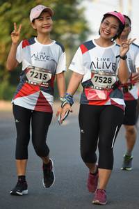 BIB: 7215, 7528
                            <button type="button" onclick="openModal(6385840)" class="btn btn-primary btn-sm float-right btn-popup" data-toggle="modal" data-target=".modal-high-quality">
                        <i class="fas fa-shopping-cart"></i> Add to Cart
                    </button>
                                            <button type="button" onclick="isThisMe(6385840, true)" class="btn btn-success btn-sm float-right btn-popup btn-isme hidden" data-toggle="tooltip" data-placement="bottom" title="นี่คือรูปของคุณใช่ไหม คลิกที่นี่เพื่อเอาเข้าอัลบั้ม">
                        <i class="fas fa-plus"></i> Add to album
                    </button>
                    <button type="button" onclick="isThisMe(6385840, false)" class="btn btn-warning btn-sm float-right btn-popup btn-isnotme hidden">
                        <i class="fas fa-ban"></i> Remove from album
                    </button>