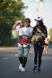 BIB: 6910, 3772
                            <button type="button" onclick="openModal(6387525)" class="btn btn-primary btn-sm float-right btn-popup" data-toggle="modal" data-target=".modal-high-quality">
                        <i class="fas fa-shopping-cart"></i> Add to Cart
                    </button>
                                            <button type="button" onclick="isThisMe(6387525, true)" class="btn btn-success btn-sm float-right btn-popup btn-isme hidden" data-toggle="tooltip" data-placement="bottom" title="นี่คือรูปของคุณใช่ไหม คลิกที่นี่เพื่อเอาเข้าอัลบั้ม">
                        <i class="fas fa-plus"></i> Add to album
                    </button>
                    <button type="button" onclick="isThisMe(6387525, false)" class="btn btn-warning btn-sm float-right btn-popup btn-isnotme hidden">
                        <i class="fas fa-ban"></i> Remove from album
                    </button>