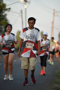 BIB: 6190, 7451
                            <button type="button" onclick="openModal(6382556)" class="btn btn-primary btn-sm float-right btn-popup" data-toggle="modal" data-target=".modal-high-quality">
                        <i class="fas fa-shopping-cart"></i> Add to Cart
                    </button>
                                            <button type="button" onclick="isThisMe(6382556, true)" class="btn btn-success btn-sm float-right btn-popup btn-isme hidden" data-toggle="tooltip" data-placement="bottom" title="นี่คือรูปของคุณใช่ไหม คลิกที่นี่เพื่อเอาเข้าอัลบั้ม">
                        <i class="fas fa-plus"></i> Add to album
                    </button>
                    <button type="button" onclick="isThisMe(6382556, false)" class="btn btn-warning btn-sm float-right btn-popup btn-isnotme hidden">
                        <i class="fas fa-ban"></i> Remove from album
                    </button>