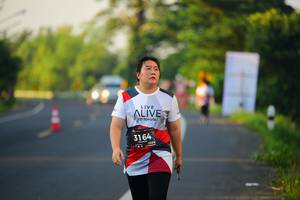 BIB: 3164
                            <button type="button" onclick="openModal(6388048)" class="btn btn-primary btn-sm float-right btn-popup" data-toggle="modal" data-target=".modal-high-quality">
                        <i class="fas fa-shopping-cart"></i> Add to Cart
                    </button>
                                            <button type="button" onclick="isThisMe(6388048, true)" class="btn btn-success btn-sm float-right btn-popup btn-isme hidden" data-toggle="tooltip" data-placement="bottom" title="นี่คือรูปของคุณใช่ไหม คลิกที่นี่เพื่อเอาเข้าอัลบั้ม">
                        <i class="fas fa-plus"></i> Add to album
                    </button>
                    <button type="button" onclick="isThisMe(6388048, false)" class="btn btn-warning btn-sm float-right btn-popup btn-isnotme hidden">
                        <i class="fas fa-ban"></i> Remove from album
                    </button>