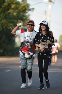 BIB: 6910, 3772
                            <button type="button" onclick="openModal(6387534)" class="btn btn-primary btn-sm float-right btn-popup" data-toggle="modal" data-target=".modal-high-quality">
                        <i class="fas fa-shopping-cart"></i> Add to Cart
                    </button>
                                            <button type="button" onclick="isThisMe(6387534, true)" class="btn btn-success btn-sm float-right btn-popup btn-isme hidden" data-toggle="tooltip" data-placement="bottom" title="นี่คือรูปของคุณใช่ไหม คลิกที่นี่เพื่อเอาเข้าอัลบั้ม">
                        <i class="fas fa-plus"></i> Add to album
                    </button>
                    <button type="button" onclick="isThisMe(6387534, false)" class="btn btn-warning btn-sm float-right btn-popup btn-isnotme hidden">
                        <i class="fas fa-ban"></i> Remove from album
                    </button>