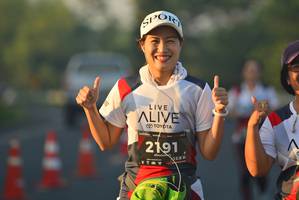 BIB: 2191
                            <button type="button" onclick="openModal(6403368)" class="btn btn-primary btn-sm float-right btn-popup" data-toggle="modal" data-target=".modal-high-quality">
                        <i class="fas fa-shopping-cart"></i> Add to Cart
                    </button>
                                            <button type="button" onclick="isThisMe(6403368, true)" class="btn btn-success btn-sm float-right btn-popup btn-isme hidden" data-toggle="tooltip" data-placement="bottom" title="นี่คือรูปของคุณใช่ไหม คลิกที่นี่เพื่อเอาเข้าอัลบั้ม">
                        <i class="fas fa-plus"></i> Add to album
                    </button>
                    <button type="button" onclick="isThisMe(6403368, false)" class="btn btn-warning btn-sm float-right btn-popup btn-isnotme hidden">
                        <i class="fas fa-ban"></i> Remove from album
                    </button>