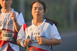 BIB: 6888
                            <button type="button" onclick="openModal(6414556)" class="btn btn-primary btn-sm float-right btn-popup" data-toggle="modal" data-target=".modal-high-quality">
                        <i class="fas fa-shopping-cart"></i> Add to Cart
                    </button>
                                            <button type="button" onclick="isThisMe(6414556, true)" class="btn btn-success btn-sm float-right btn-popup btn-isme hidden" data-toggle="tooltip" data-placement="bottom" title="นี่คือรูปของคุณใช่ไหม คลิกที่นี่เพื่อเอาเข้าอัลบั้ม">
                        <i class="fas fa-plus"></i> Add to album
                    </button>
                    <button type="button" onclick="isThisMe(6414556, false)" class="btn btn-warning btn-sm float-right btn-popup btn-isnotme hidden">
                        <i class="fas fa-ban"></i> Remove from album
                    </button>