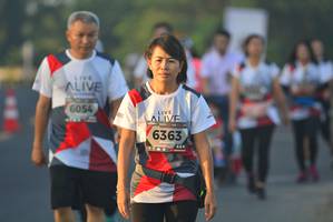 BIB: 6054, 6363
                            <button type="button" onclick="openModal(6402319)" class="btn btn-primary btn-sm float-right btn-popup" data-toggle="modal" data-target=".modal-high-quality">
                        <i class="fas fa-shopping-cart"></i> Add to Cart
                    </button>
                                            <button type="button" onclick="isThisMe(6402319, true)" class="btn btn-success btn-sm float-right btn-popup btn-isme hidden" data-toggle="tooltip" data-placement="bottom" title="นี่คือรูปของคุณใช่ไหม คลิกที่นี่เพื่อเอาเข้าอัลบั้ม">
                        <i class="fas fa-plus"></i> Add to album
                    </button>
                    <button type="button" onclick="isThisMe(6402319, false)" class="btn btn-warning btn-sm float-right btn-popup btn-isnotme hidden">
                        <i class="fas fa-ban"></i> Remove from album
                    </button>