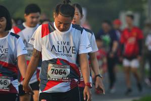 BIB: 7064
                            <button type="button" onclick="openModal(6414120)" class="btn btn-primary btn-sm float-right btn-popup" data-toggle="modal" data-target=".modal-high-quality">
                        <i class="fas fa-shopping-cart"></i> Add to Cart
                    </button>
                                            <button type="button" onclick="isThisMe(6414120, true)" class="btn btn-success btn-sm float-right btn-popup btn-isme hidden" data-toggle="tooltip" data-placement="bottom" title="นี่คือรูปของคุณใช่ไหม คลิกที่นี่เพื่อเอาเข้าอัลบั้ม">
                        <i class="fas fa-plus"></i> Add to album
                    </button>
                    <button type="button" onclick="isThisMe(6414120, false)" class="btn btn-warning btn-sm float-right btn-popup btn-isnotme hidden">
                        <i class="fas fa-ban"></i> Remove from album
                    </button>