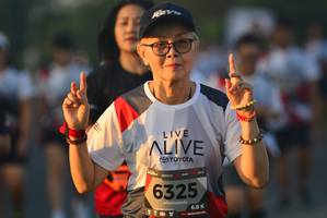 BIB: 6325
                            <button type="button" onclick="openModal(6404903)" class="btn btn-primary btn-sm float-right btn-popup" data-toggle="modal" data-target=".modal-high-quality">
                        <i class="fas fa-shopping-cart"></i> Add to Cart
                    </button>
                                            <button type="button" onclick="isThisMe(6404903, true)" class="btn btn-success btn-sm float-right btn-popup btn-isme hidden" data-toggle="tooltip" data-placement="bottom" title="นี่คือรูปของคุณใช่ไหม คลิกที่นี่เพื่อเอาเข้าอัลบั้ม">
                        <i class="fas fa-plus"></i> Add to album
                    </button>
                    <button type="button" onclick="isThisMe(6404903, false)" class="btn btn-warning btn-sm float-right btn-popup btn-isnotme hidden">
                        <i class="fas fa-ban"></i> Remove from album
                    </button>