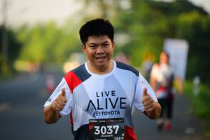 BIB: 3037, 128
                            <button type="button" onclick="openModal(6388044)" class="btn btn-primary btn-sm float-right btn-popup" data-toggle="modal" data-target=".modal-high-quality">
                        <i class="fas fa-shopping-cart"></i> Add to Cart
                    </button>
                                            <button type="button" onclick="isThisMe(6388044, true)" class="btn btn-success btn-sm float-right btn-popup btn-isme hidden" data-toggle="tooltip" data-placement="bottom" title="นี่คือรูปของคุณใช่ไหม คลิกที่นี่เพื่อเอาเข้าอัลบั้ม">
                        <i class="fas fa-plus"></i> Add to album
                    </button>
                    <button type="button" onclick="isThisMe(6388044, false)" class="btn btn-warning btn-sm float-right btn-popup btn-isnotme hidden">
                        <i class="fas fa-ban"></i> Remove from album
                    </button>