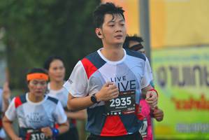 BIB: 2935, 128, 310
                            <button type="button" onclick="openModal(6403833)" class="btn btn-primary btn-sm float-right btn-popup" data-toggle="modal" data-target=".modal-high-quality">
                        <i class="fas fa-shopping-cart"></i> Add to Cart
                    </button>
                                            <button type="button" onclick="isThisMe(6403833, true)" class="btn btn-success btn-sm float-right btn-popup btn-isme hidden" data-toggle="tooltip" data-placement="bottom" title="นี่คือรูปของคุณใช่ไหม คลิกที่นี่เพื่อเอาเข้าอัลบั้ม">
                        <i class="fas fa-plus"></i> Add to album
                    </button>
                    <button type="button" onclick="isThisMe(6403833, false)" class="btn btn-warning btn-sm float-right btn-popup btn-isnotme hidden">
                        <i class="fas fa-ban"></i> Remove from album
                    </button>