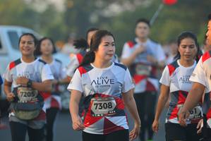 BIB: 7205, 7308
                            <button type="button" onclick="openModal(6413431)" class="btn btn-primary btn-sm float-right btn-popup" data-toggle="modal" data-target=".modal-high-quality">
                        <i class="fas fa-shopping-cart"></i> Add to Cart
                    </button>
                                            <button type="button" onclick="isThisMe(6413431, true)" class="btn btn-success btn-sm float-right btn-popup btn-isme hidden" data-toggle="tooltip" data-placement="bottom" title="นี่คือรูปของคุณใช่ไหม คลิกที่นี่เพื่อเอาเข้าอัลบั้ม">
                        <i class="fas fa-plus"></i> Add to album
                    </button>
                    <button type="button" onclick="isThisMe(6413431, false)" class="btn btn-warning btn-sm float-right btn-popup btn-isnotme hidden">
                        <i class="fas fa-ban"></i> Remove from album
                    </button>