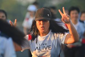 BIB: 
                            <button type="button" onclick="openModal(6412841)" class="btn btn-primary btn-sm float-right btn-popup" data-toggle="modal" data-target=".modal-high-quality">
                        <i class="fas fa-shopping-cart"></i> Add to Cart
                    </button>
                                            <button type="button" onclick="isThisMe(6412841, true)" class="btn btn-success btn-sm float-right btn-popup btn-isme hidden" data-toggle="tooltip" data-placement="bottom" title="นี่คือรูปของคุณใช่ไหม คลิกที่นี่เพื่อเอาเข้าอัลบั้ม">
                        <i class="fas fa-plus"></i> Add to album
                    </button>
                    <button type="button" onclick="isThisMe(6412841, false)" class="btn btn-warning btn-sm float-right btn-popup btn-isnotme hidden">
                        <i class="fas fa-ban"></i> Remove from album
                    </button>