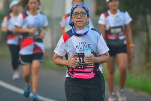 BIB: 
                            <button type="button" onclick="openModal(6403693)" class="btn btn-primary btn-sm float-right btn-popup" data-toggle="modal" data-target=".modal-high-quality">
                        <i class="fas fa-shopping-cart"></i> Add to Cart
                    </button>
                                            <button type="button" onclick="isThisMe(6403693, true)" class="btn btn-success btn-sm float-right btn-popup btn-isme hidden" data-toggle="tooltip" data-placement="bottom" title="นี่คือรูปของคุณใช่ไหม คลิกที่นี่เพื่อเอาเข้าอัลบั้ม">
                        <i class="fas fa-plus"></i> Add to album
                    </button>
                    <button type="button" onclick="isThisMe(6403693, false)" class="btn btn-warning btn-sm float-right btn-popup btn-isnotme hidden">
                        <i class="fas fa-ban"></i> Remove from album
                    </button>