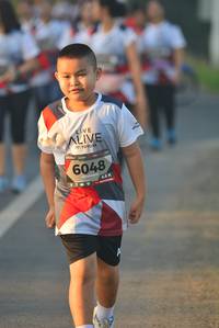 BIB: 6048
                            <button type="button" onclick="openModal(6404560)" class="btn btn-primary btn-sm float-right btn-popup" data-toggle="modal" data-target=".modal-high-quality">
                        <i class="fas fa-shopping-cart"></i> Add to Cart
                    </button>
                                            <button type="button" onclick="isThisMe(6404560, true)" class="btn btn-success btn-sm float-right btn-popup btn-isme hidden" data-toggle="tooltip" data-placement="bottom" title="นี่คือรูปของคุณใช่ไหม คลิกที่นี่เพื่อเอาเข้าอัลบั้ม">
                        <i class="fas fa-plus"></i> Add to album
                    </button>
                    <button type="button" onclick="isThisMe(6404560, false)" class="btn btn-warning btn-sm float-right btn-popup btn-isnotme hidden">
                        <i class="fas fa-ban"></i> Remove from album
                    </button>