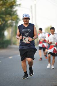 BIB: 6010
                            <button type="button" onclick="openModal(6382035)" class="btn btn-primary btn-sm float-right btn-popup" data-toggle="modal" data-target=".modal-high-quality">
                        <i class="fas fa-shopping-cart"></i> Add to Cart
                    </button>
                                            <button type="button" onclick="isThisMe(6382035, true)" class="btn btn-success btn-sm float-right btn-popup btn-isme hidden" data-toggle="tooltip" data-placement="bottom" title="นี่คือรูปของคุณใช่ไหม คลิกที่นี่เพื่อเอาเข้าอัลบั้ม">
                        <i class="fas fa-plus"></i> Add to album
                    </button>
                    <button type="button" onclick="isThisMe(6382035, false)" class="btn btn-warning btn-sm float-right btn-popup btn-isnotme hidden">
                        <i class="fas fa-ban"></i> Remove from album
                    </button>