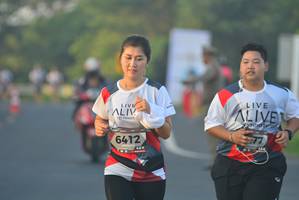 BIB: 6412
                            <button type="button" onclick="openModal(6416064)" class="btn btn-primary btn-sm float-right btn-popup" data-toggle="modal" data-target=".modal-high-quality">
                        <i class="fas fa-shopping-cart"></i> Add to Cart
                    </button>
                                            <button type="button" onclick="isThisMe(6416064, true)" class="btn btn-success btn-sm float-right btn-popup btn-isme hidden" data-toggle="tooltip" data-placement="bottom" title="นี่คือรูปของคุณใช่ไหม คลิกที่นี่เพื่อเอาเข้าอัลบั้ม">
                        <i class="fas fa-plus"></i> Add to album
                    </button>
                    <button type="button" onclick="isThisMe(6416064, false)" class="btn btn-warning btn-sm float-right btn-popup btn-isnotme hidden">
                        <i class="fas fa-ban"></i> Remove from album
                    </button>