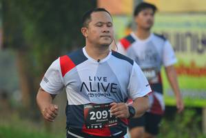 BIB: 209, 128
                            <button type="button" onclick="openModal(6411898)" class="btn btn-primary btn-sm float-right btn-popup" data-toggle="modal" data-target=".modal-high-quality">
                        <i class="fas fa-shopping-cart"></i> Add to Cart
                    </button>
                                            <button type="button" onclick="isThisMe(6411898, true)" class="btn btn-success btn-sm float-right btn-popup btn-isme hidden" data-toggle="tooltip" data-placement="bottom" title="นี่คือรูปของคุณใช่ไหม คลิกที่นี่เพื่อเอาเข้าอัลบั้ม">
                        <i class="fas fa-plus"></i> Add to album
                    </button>
                    <button type="button" onclick="isThisMe(6411898, false)" class="btn btn-warning btn-sm float-right btn-popup btn-isnotme hidden">
                        <i class="fas fa-ban"></i> Remove from album
                    </button>