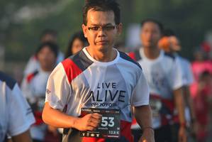 BIB: 128
                            <button type="button" onclick="openModal(6414114)" class="btn btn-primary btn-sm float-right btn-popup" data-toggle="modal" data-target=".modal-high-quality">
                        <i class="fas fa-shopping-cart"></i> Add to Cart
                    </button>
                                            <button type="button" onclick="isThisMe(6414114, true)" class="btn btn-success btn-sm float-right btn-popup btn-isme hidden" data-toggle="tooltip" data-placement="bottom" title="นี่คือรูปของคุณใช่ไหม คลิกที่นี่เพื่อเอาเข้าอัลบั้ม">
                        <i class="fas fa-plus"></i> Add to album
                    </button>
                    <button type="button" onclick="isThisMe(6414114, false)" class="btn btn-warning btn-sm float-right btn-popup btn-isnotme hidden">
                        <i class="fas fa-ban"></i> Remove from album
                    </button>