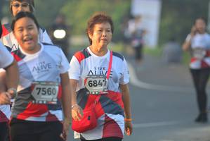 BIB: 6847, 7560
                            <button type="button" onclick="openModal(6404497)" class="btn btn-primary btn-sm float-right btn-popup" data-toggle="modal" data-target=".modal-high-quality">
                        <i class="fas fa-shopping-cart"></i> Add to Cart
                    </button>
                                            <button type="button" onclick="isThisMe(6404497, true)" class="btn btn-success btn-sm float-right btn-popup btn-isme hidden" data-toggle="tooltip" data-placement="bottom" title="นี่คือรูปของคุณใช่ไหม คลิกที่นี่เพื่อเอาเข้าอัลบั้ม">
                        <i class="fas fa-plus"></i> Add to album
                    </button>
                    <button type="button" onclick="isThisMe(6404497, false)" class="btn btn-warning btn-sm float-right btn-popup btn-isnotme hidden">
                        <i class="fas fa-ban"></i> Remove from album
                    </button>