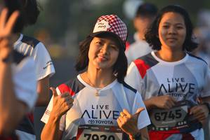 BIB: 6745, 2015, 7930
                            <button type="button" onclick="openModal(6413543)" class="btn btn-primary btn-sm float-right btn-popup" data-toggle="modal" data-target=".modal-high-quality">
                        <i class="fas fa-shopping-cart"></i> Add to Cart
                    </button>
                                            <button type="button" onclick="isThisMe(6413543, true)" class="btn btn-success btn-sm float-right btn-popup btn-isme hidden" data-toggle="tooltip" data-placement="bottom" title="นี่คือรูปของคุณใช่ไหม คลิกที่นี่เพื่อเอาเข้าอัลบั้ม">
                        <i class="fas fa-plus"></i> Add to album
                    </button>
                    <button type="button" onclick="isThisMe(6413543, false)" class="btn btn-warning btn-sm float-right btn-popup btn-isnotme hidden">
                        <i class="fas fa-ban"></i> Remove from album
                    </button>